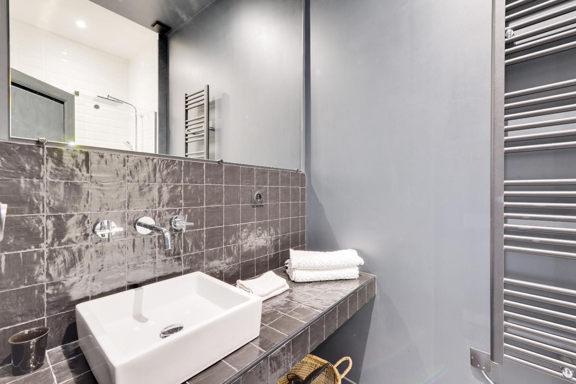Tribus-Gites Urbains Carcassonne Phòng bức ảnh